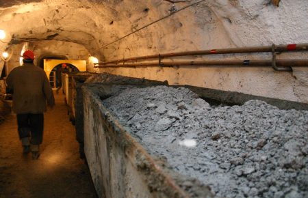 Луганщина: шахтарі відмовляються підніматись на поверхню на знак протесту