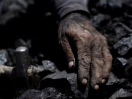 Более 50 шахтеров остаются под землей в знак протеста против невыплаты зарплаты, — Волынец