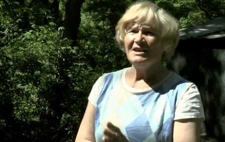 «Не живем, а выживаем», — жительница поселка под Луганском (ВИДЕО)