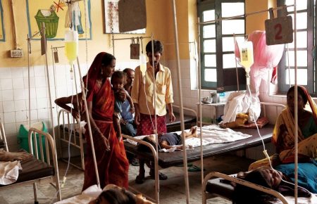 В Індії померло 64 дитини через брак кисню у лікарні