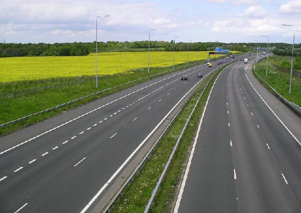 «Укравтодор» планує побудувати першу в Україні платну дорогу