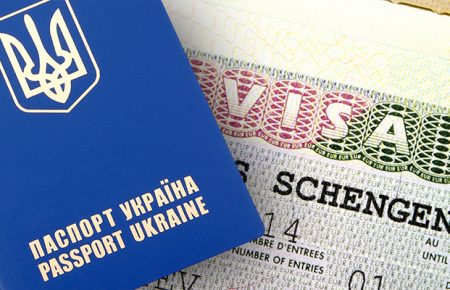 З якими країнами Україна домовляється про безвіз?