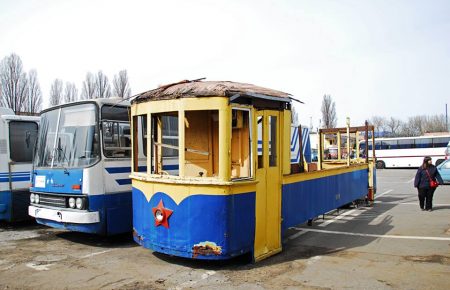 У Києві не змогли відновити найстаріший трамвай та знищили його (ФОТО)
