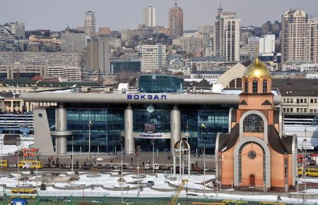 У столиці обмежили роботу залізничного вокзалу через повідомлення про замінування — Укрзалізниця