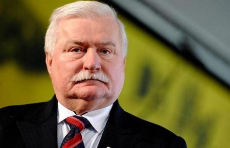 У Польщі розпочали кримінальне провадження проти екс-президента Леха Валенси