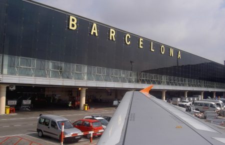 В аеропорту Барселони почався безперервний страйк