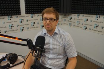 Допрацювалися: нардепи ухвалили, а Президент підписав Закон про КСУ, який суперечить чинному Допрацювалися: нардепи ухвалили, а Президент підписав Закон про КСУ, який суперечить чинному