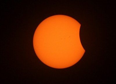 Світ спостерігає сонячне затемнення (ФОТО, ВІДЕО)