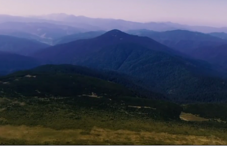 Як виглядає найвища точка України — приголомшливе відео