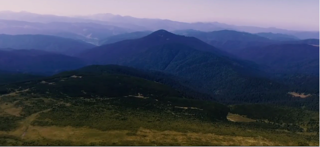 Як виглядає найвища точка України — приголомшливе відео