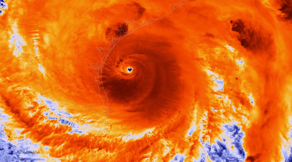 Ураган "Харві": жителі Техасу публікують наслідки стихійного лиха (ФОТО, ВІДЕО)