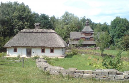 Київська міська рада отримала право власності на понад 100 га земель музею «Пирогово»