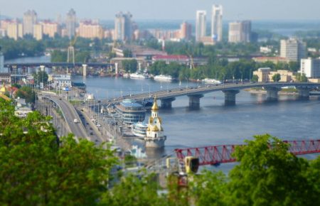 Чи справді Київ таке незручне місто для життя?