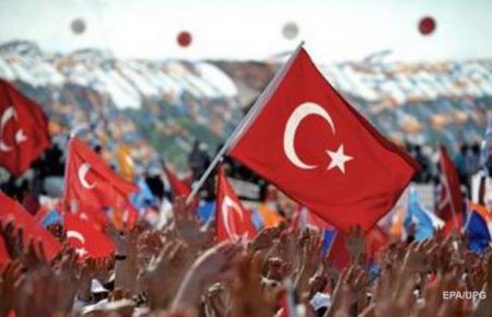 У Туреччині видали ордери на арешт дев’ятьох журналістів