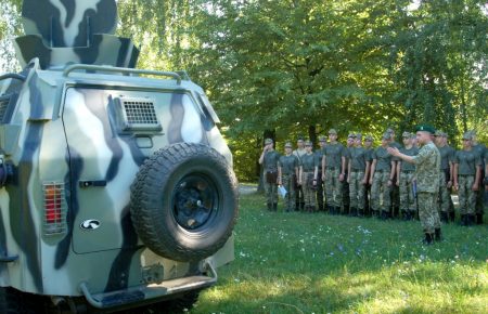 З’явилось відео, як курсанти-прикордонники вперше тренуються на військовому полігоні (ВІДЕО)