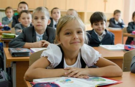 З 1-го вересня не всі опорні школи на Донеччині відкриють двері для дітей