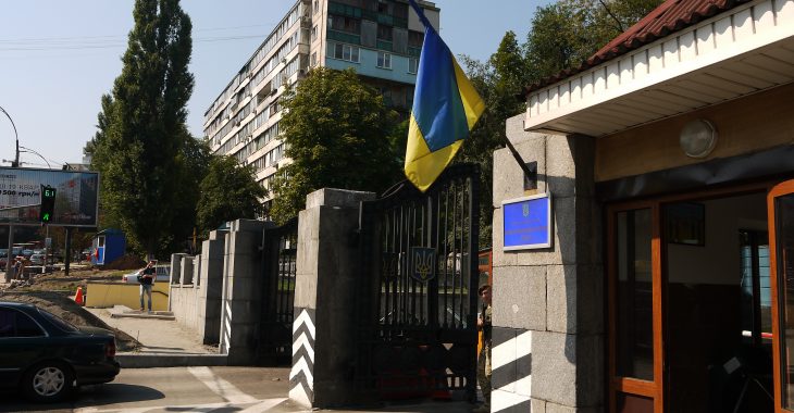 Вимоги передам конкретно міністру оборони, — полковник ССО до голодуючих бійців (ФОТО) Вимоги передам конкретно міністру оборони, — полковник ССО до голодуючих бійців (ФОТО)
