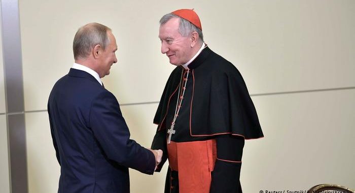 Держсекретар Ватикану під час зустрічі з Путіном говорив про Донбас Держсекретар Ватикану під час зустрічі з Путіном говорив про Донбас