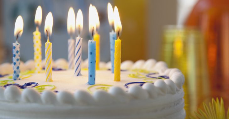 Науковці довели, що задувати свічки на торті не дуже безпечно Науковці довели, що задувати свічки на торті не дуже безпечно