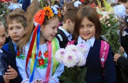 Як відомі українці відправили своїх дітей до школи (ФОТО)