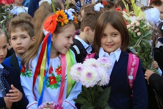 Як відомі українці відправили своїх дітей до школи (ФОТО)