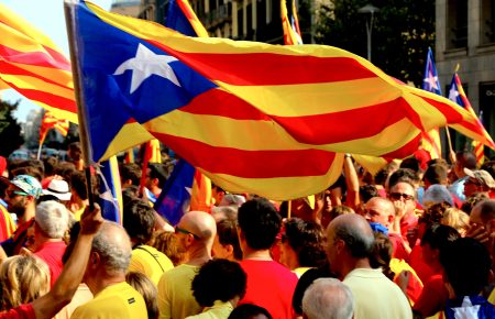 Іспанія пропонує Каталонії автономне фінансування