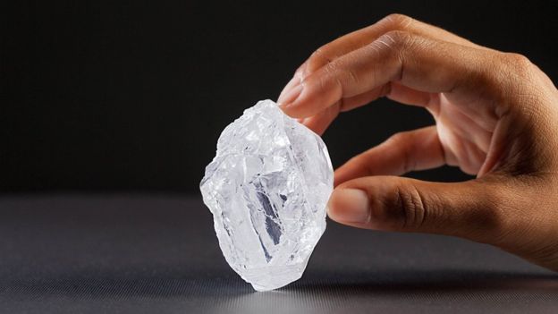 У Канаді продали один з найбільших діамантів світу за 53 мільйони доларів (ФОТО)