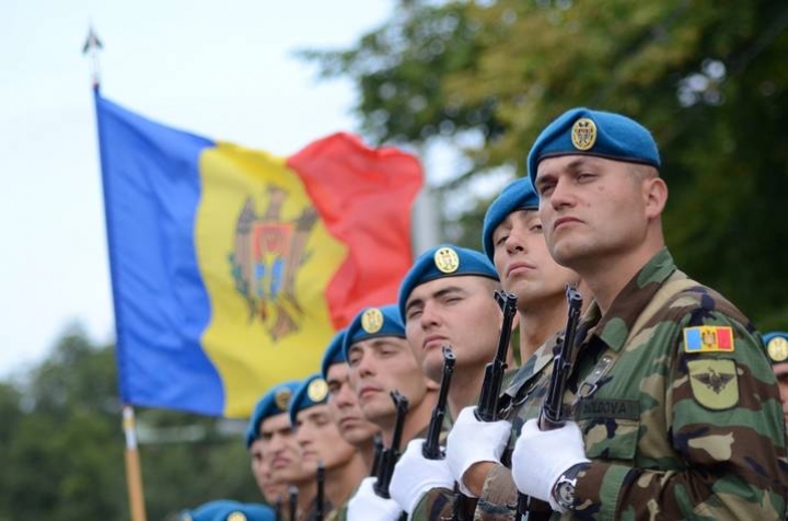 Уряд Молдови шукає можливість відправити військових на навчання до України попри заборону Додона