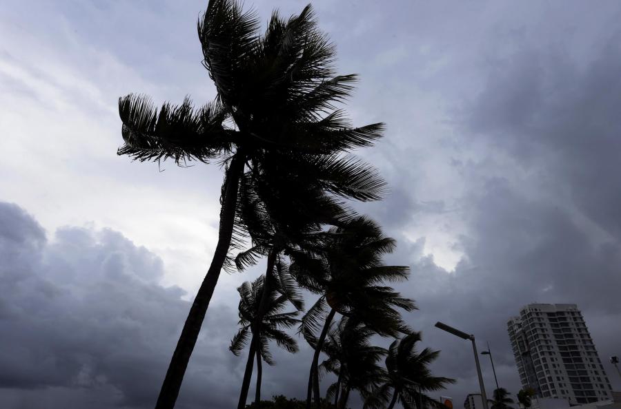 Ураган «Ірма» обрушився на Карибські острови і загрожує Флориді (ВІДЕО)
