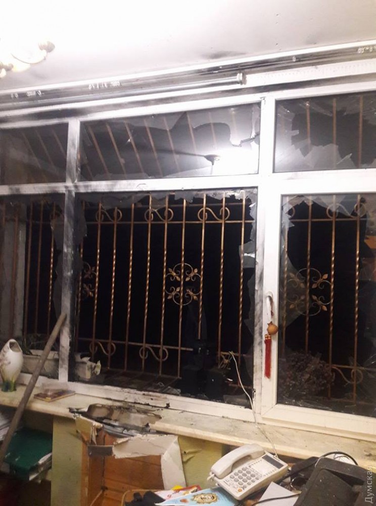 У житловому будинку в Одесі вибухнула граната (ФОТО, ВІДЕО)