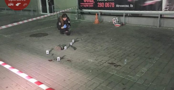 Бійка в Києві: поранений патрульний розповів подробиці Бійка в Києві: поранений патрульний розповів подробиці