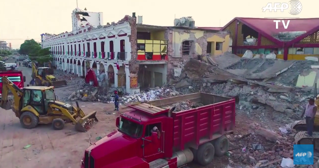 Спустошене після землетрусу мексиканське місто Хучітан показали з висоти (ВІДЕО)