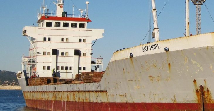 За місяць до анексованого Криму незаконно заходили 34 іноземні судна За місяць до анексованого Криму незаконно заходили 34 іноземні судна