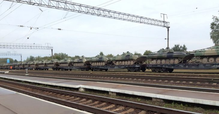 Дома тряслися: білоруси про те, як РФ грузила техніку після «Захід-2017» (ФОТО) Дома тряслися: білоруси про те, як РФ грузила техніку після «Захід-2017» (ФОТО)