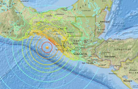 Потужний землетрус біля берегів Мексики викликав загрозу цунамі