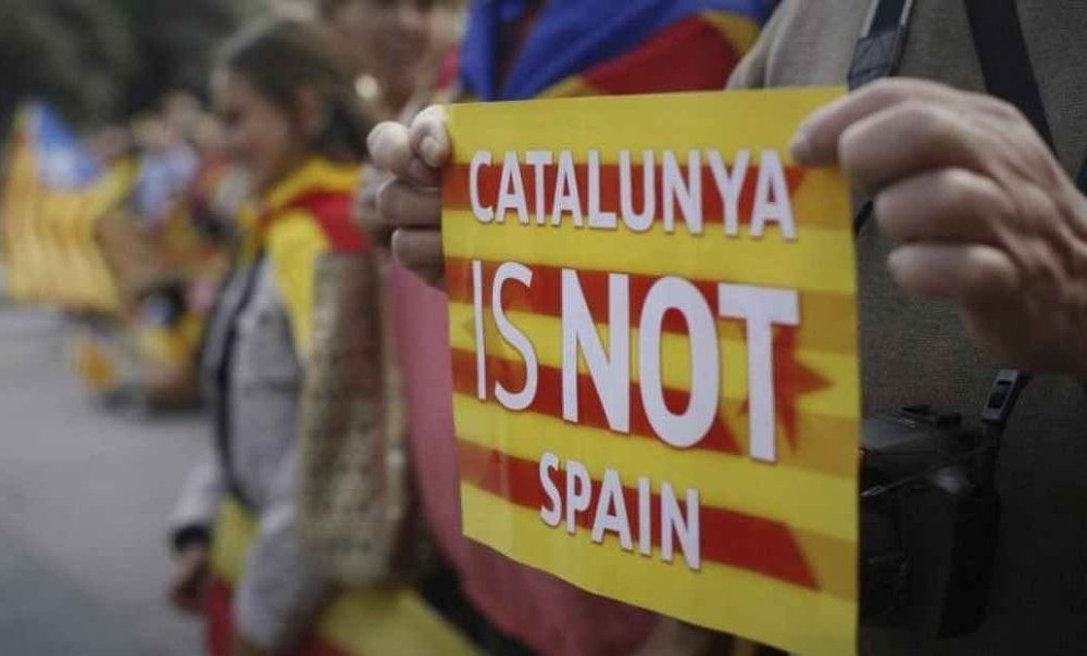 Під час сутичок у Каталонії постраждали 11 поліцейських