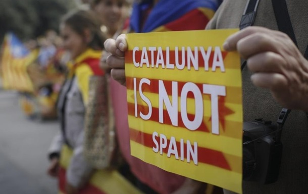 Головна причина референдуму в Каталонії — політика Рахоя, — журналіст