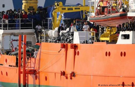 600 біженців у Середземному морі: німецьке судно врятувало людей
