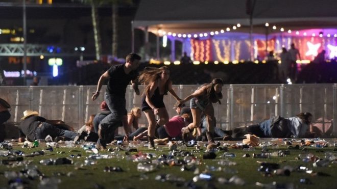 Стрілянина у Лас-Вегасі: вбито щонайменше 20 людей