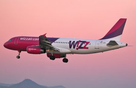 Лоукост-авіакомпанія Wizz Air збільшила габарити ручної поклажі