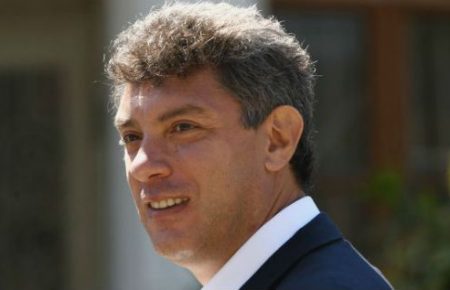 Борис Немцов стал символом борьбы с кремлевским беспределом, - российский оппозиционер