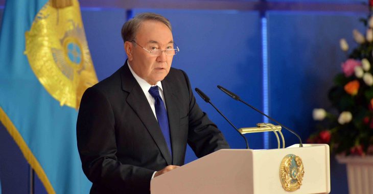 Назарбаєв підписав указ про перехід казахської писемності з кирилиці на латиницю Назарбаєв підписав указ про перехід казахської писемності з кирилиці на латиницю