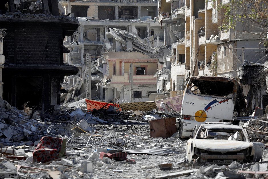 Звільнена Ракка: перші за три роки кадри колишньої столиці ІДІЛ (ФОТО)