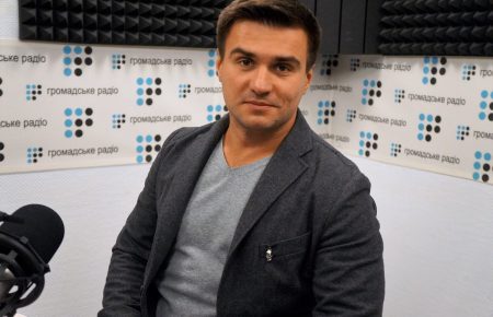 Общество не поняло принятые законопроекты о Донбассе, — социолог