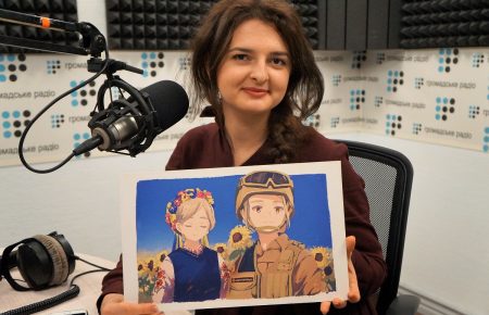 Японська художниця Нацуме, яка малює українських військових в стилі манги, приїхала в Україну