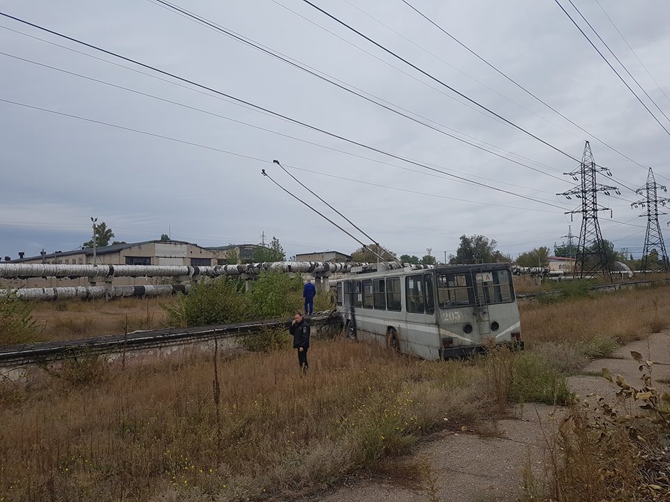 В Сєвєродонецьку авто врізалося в тролейбус, є загиблий (ФОТО)