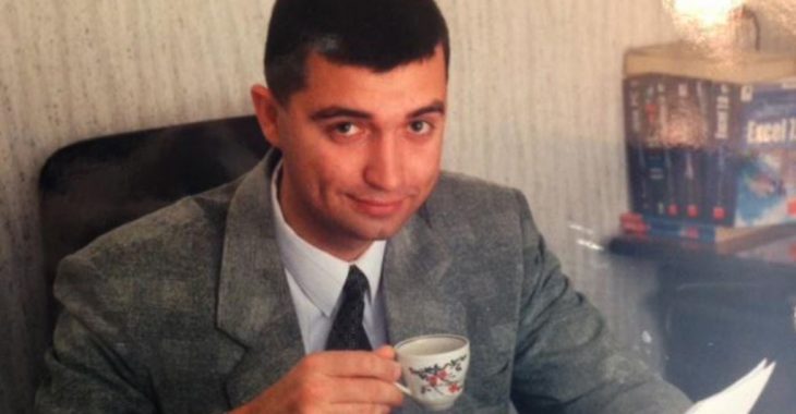 Український в'язень Андрій Лугін, якого етапували з Криму до Росії, просить Порошенка про екстрадицію Український в'язень Андрій Лугін, якого етапували з Криму до Росії, просить Порошенка про екстрадицію