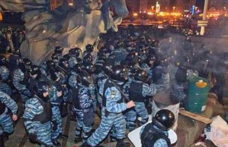 Справи Майдану: суд допитав журналістку, яка постраждала під час розгону (Відео)