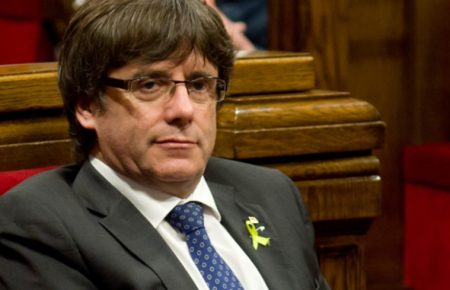 Екс-голова уряду Каталонії здався поліції в Бельгії, -BBC
