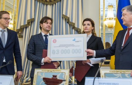 Порошенко пожертвував три мільйони гривень на створення музею Майдану